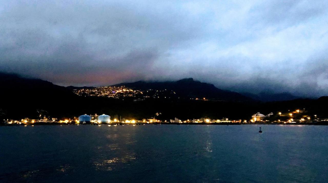 New Taipei City 晶晶輕旅民宿 מראה חיצוני תמונה